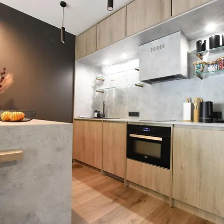 Plazowa Pod Skocznia アパート シュチルク